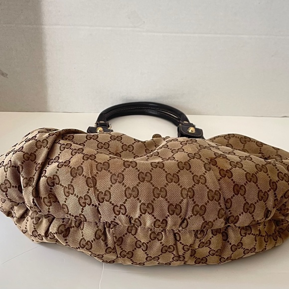 Gucci Monogram Medium Pelham Studded Hobo - Picture 3 of 15